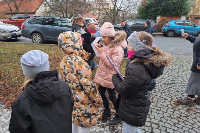 první letošní bádání v okolí školy