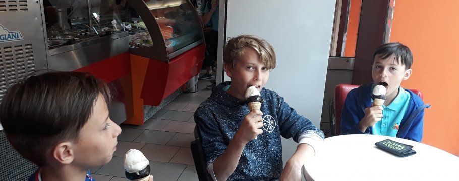 Na zmrzlinu
